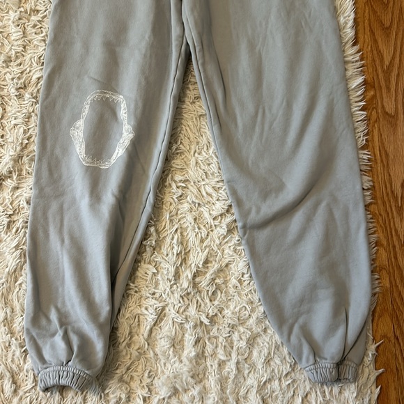 Finatics Shark Sweatpants - Picture 2 of 6